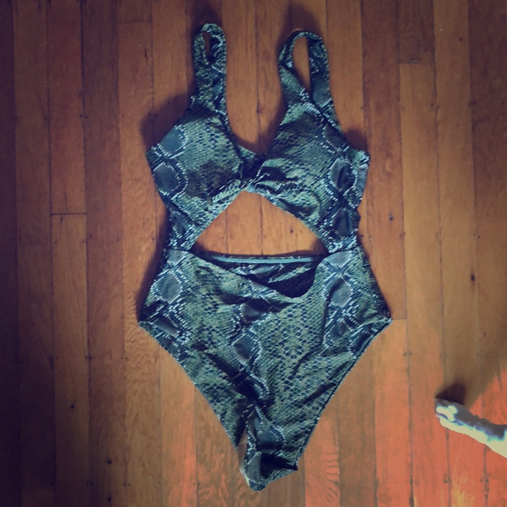 Animal print monokini